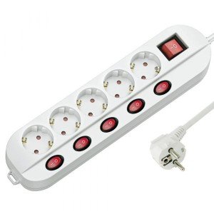 Technik Professional Πολύπριζο 5 Θέσεων 1,5m (1,5mm2) 5+1 Διακόπτης 16A Technik Professional Πολύπριζο 5 Θέσεων 1,5m (1,5mm2) 5+1 Διακόπτης 16A